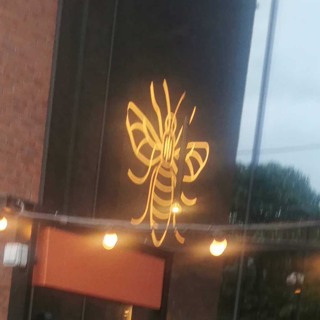 Bee in Wagamama, St. Peter's Square