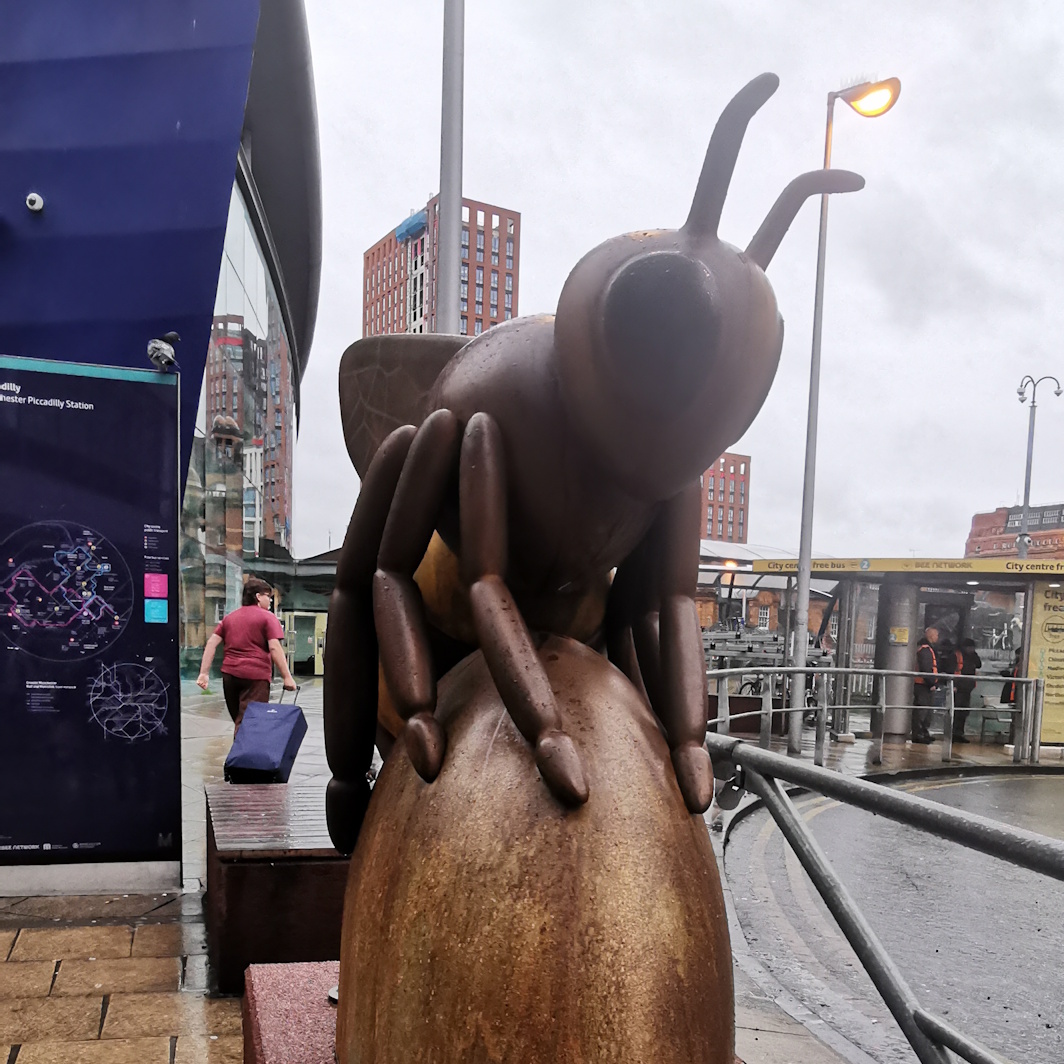 Bee in the City bee at Piccadilly Train Station