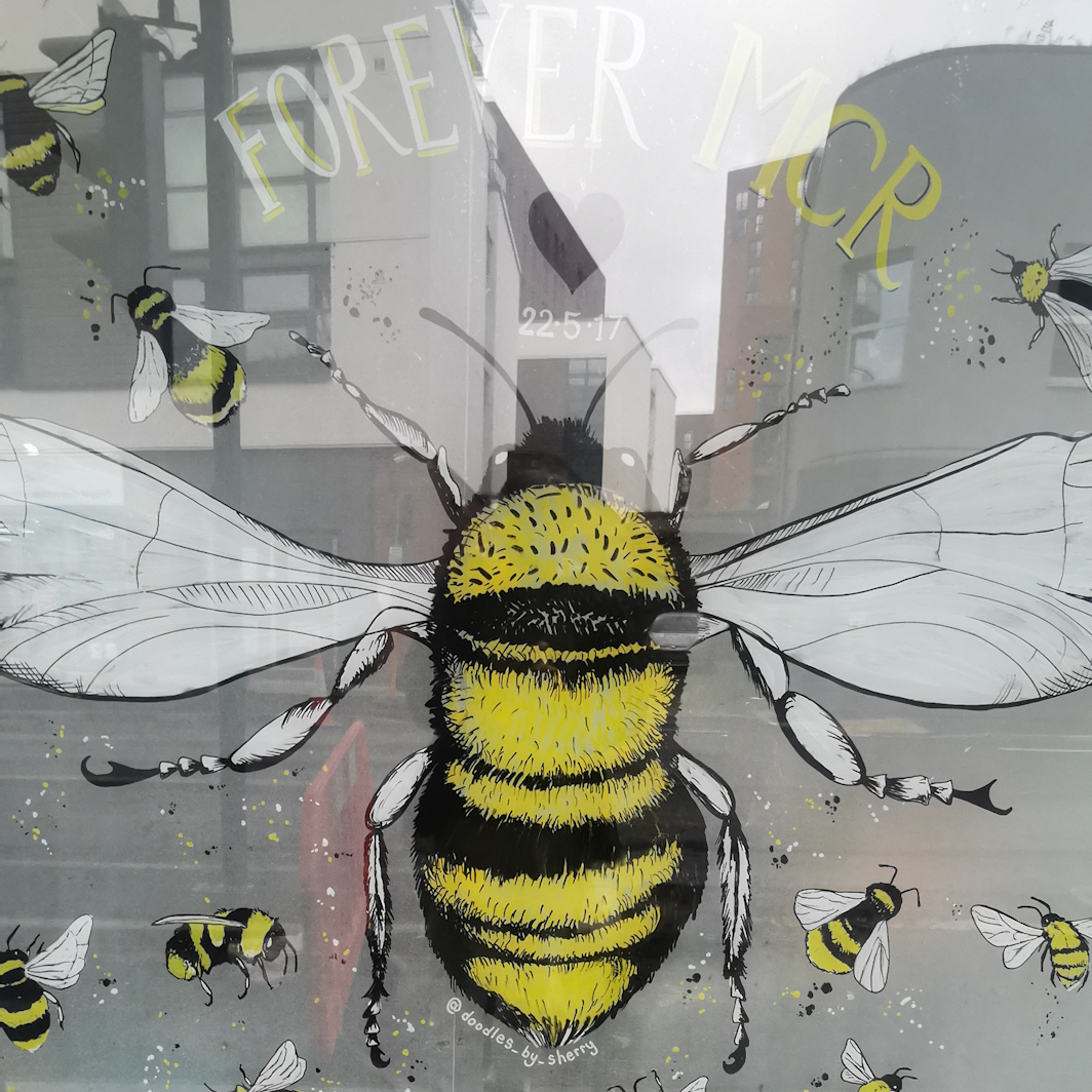 Memorial bee Chapel Street, Salford